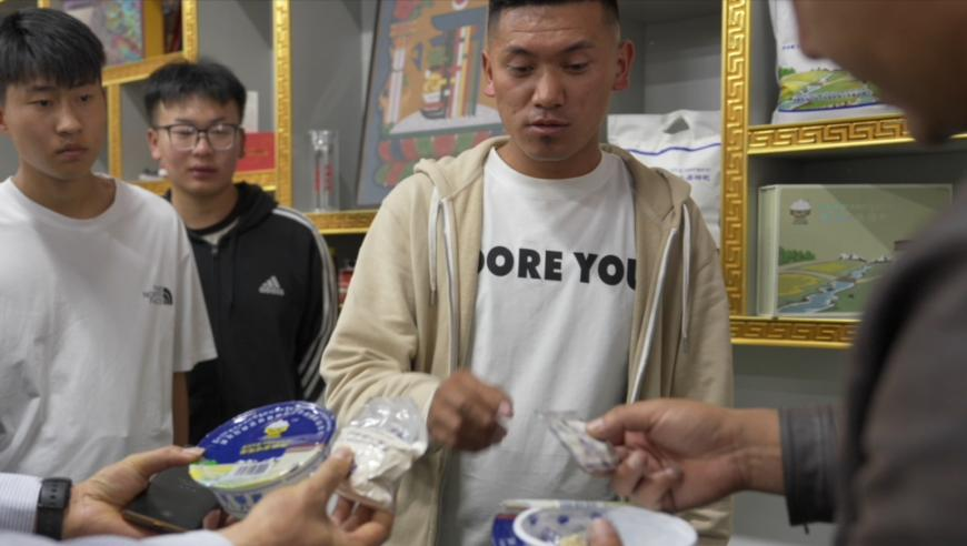 陈赫给工作室发开工红包,香港2025最准资料免费,精准解释落实的人生哲理_终极版V7.77